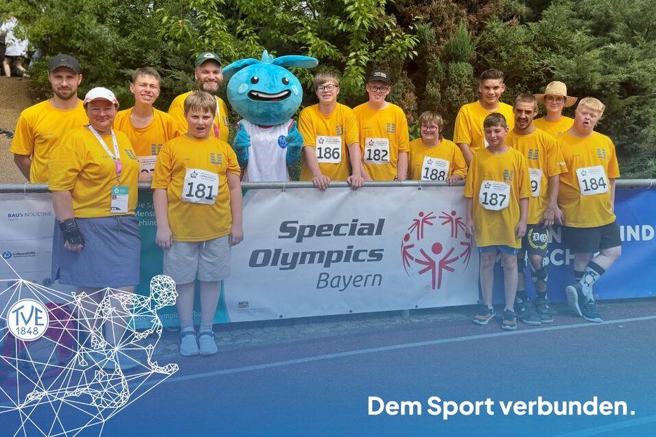 Das Turnerla unterstützt die Athletinnen und Athleten. Das Turnerla unterstützt die Athletinnen und Athleten.